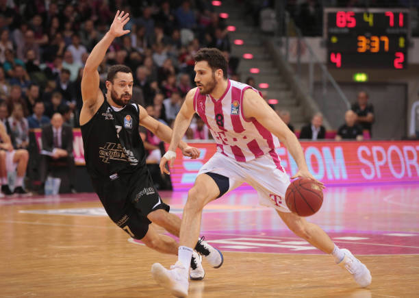 西的对决同 西的对决同