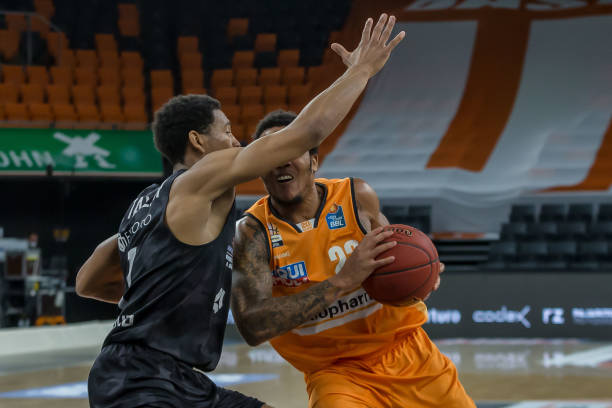 尤其是在 尤其是在